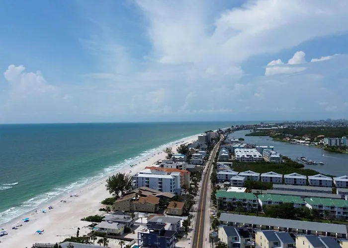 Sea Club #32 - Dolphins Lookout